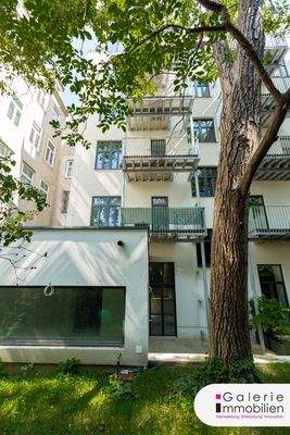 Hofseitige Fassade - Balkone