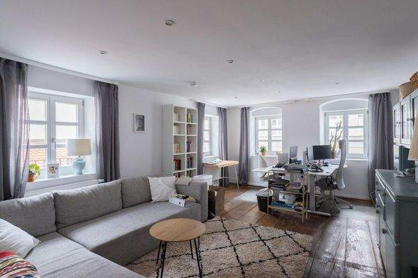 Büro/Kind - 4-Zi-Haupthaus