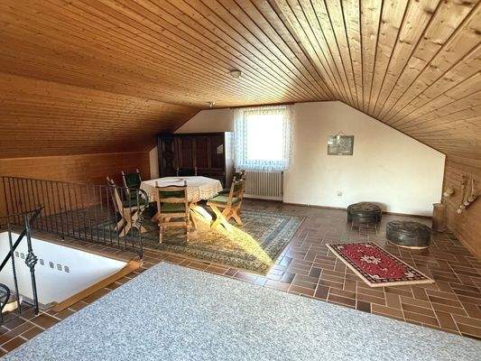 80 m² große Galerie im Dach mit Loggia