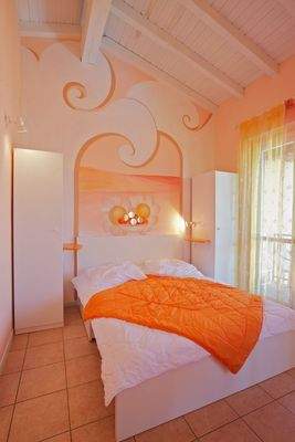 App. Fantasia mit 2 Balkonen und Traumseesicht.