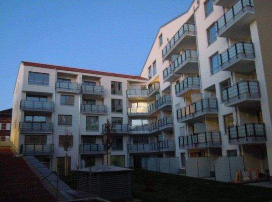 Innenhof früher Abend1.JPG