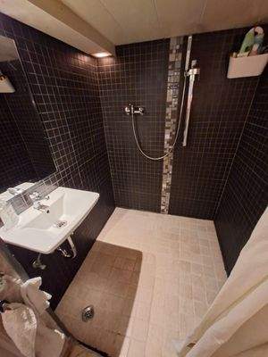 Zusätzliches Duschbad im Keller