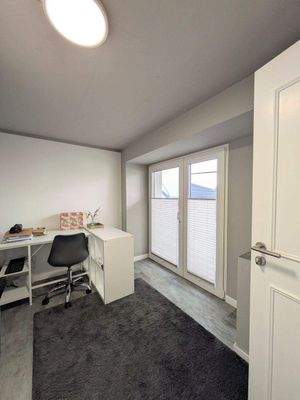 Büro / Schlafzimmer