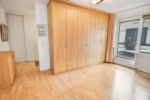 Schlafzimmer & Ankleide