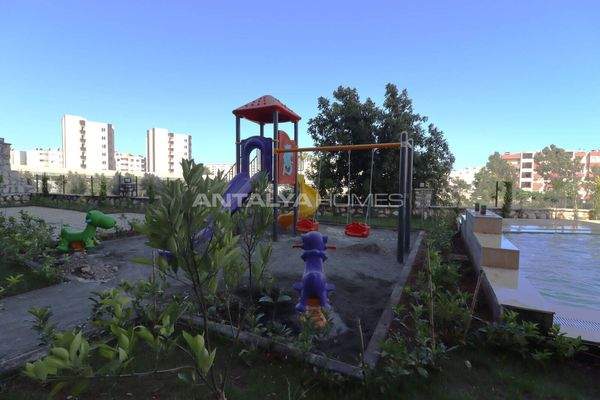 Apartments within Walking Distance of the Sea in Erdemli Mersin