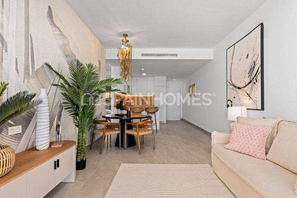 Stylish Flats in a Complex Near Amenities in Benijófar Alicante