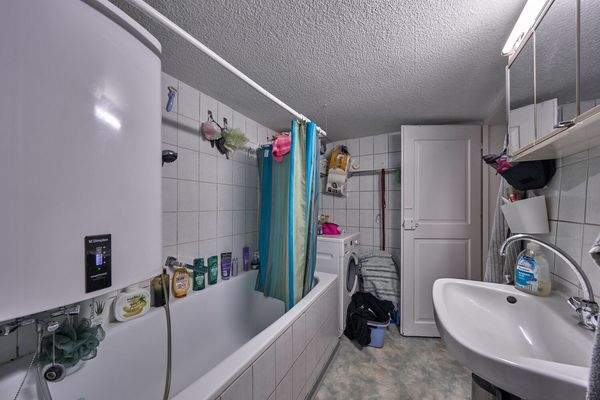 Badezimmer WE III EG