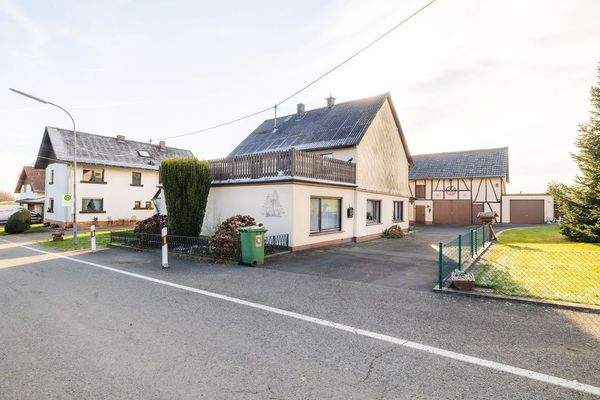 Einfahrt zum Innenhof