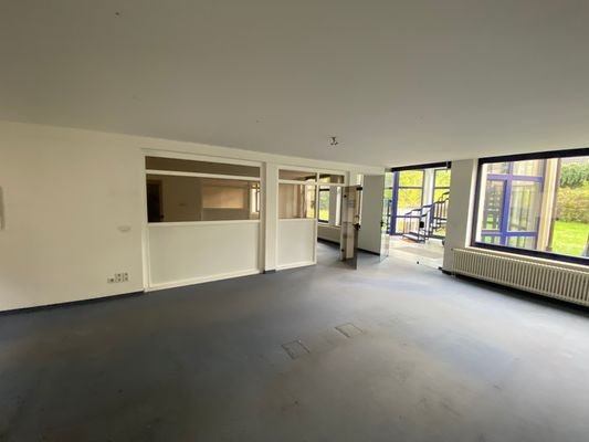 Ausstellungs-/Bürobereich