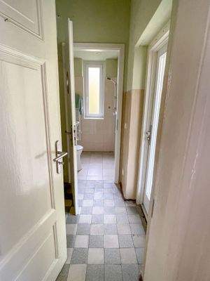 Flur zum Duschbad
