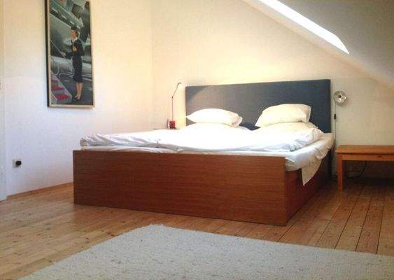 Schlafzimmer 3  Möblierungsvorschlag (unmöbliert)