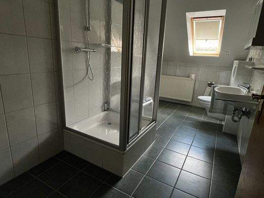 Badezimmer im Dachgeschoss