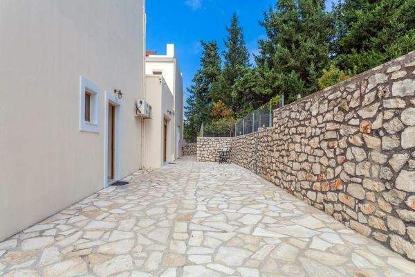 Kreta, Gavalochori: Zwei Villen und ein Studio mit einzigartigem Panoramablick auf das Meer zu verkaufen