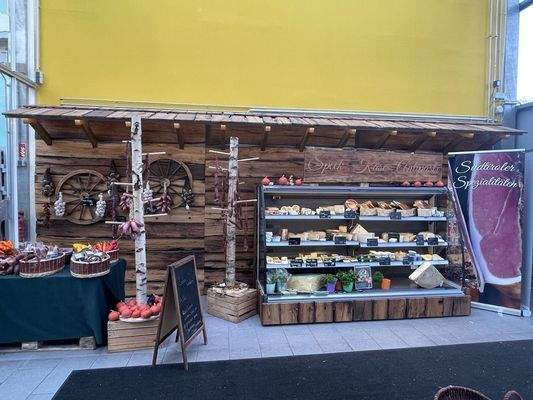 Bild Feinkostfläche.jpg