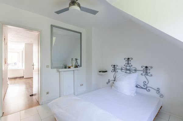 Schlafzimmer 2.OG