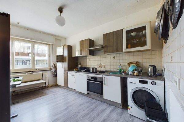 CAM03586G0-PR0042-STILL024