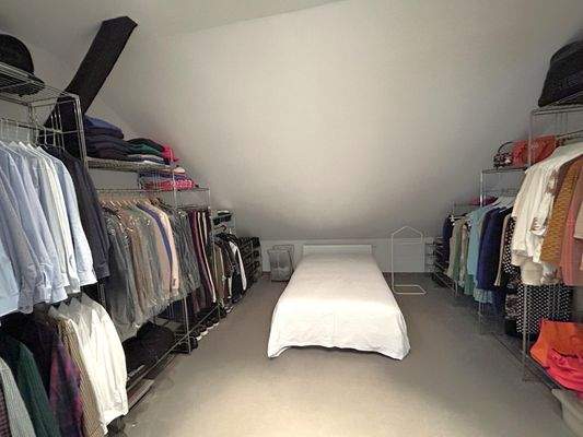 Ankleidezimmer oder Ausbau.jpg