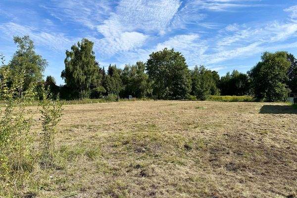 Grundstück mit Blick nach Südosten