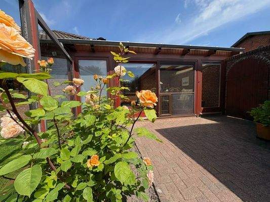Terrasse vor dem Wintergarten