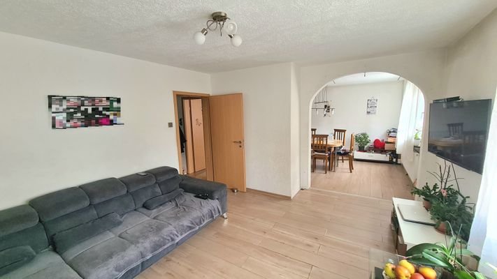 Wohnzimmer / Esszimmer