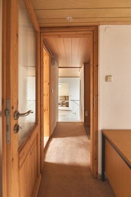 Durchgang von Büro in Küche OG