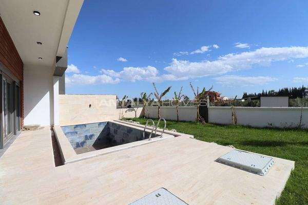 Stylish Twin Villas with Private Pool in Altinkale, Dösemealti