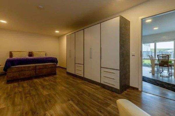 Schlafzimmer Einliegerwohnung 2.jpg