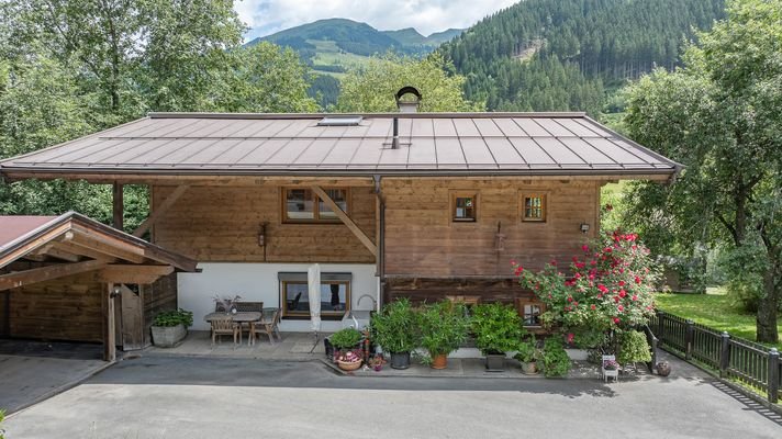 KITZIMMO-historischen Anwesen mit 3.800 m² Grund in Ruhelage - Immobilien Jochberg.