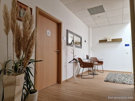 Empfangsbereich-Bürosuiten