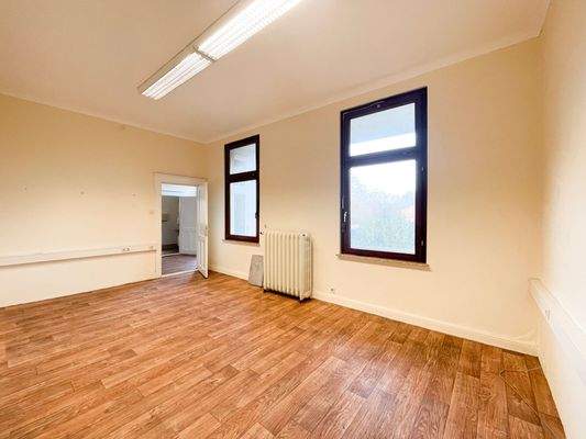 Gewerbe im 1.OG / Raum 2