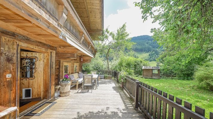 KITZIMMO-historischen Anwesen mit 3.800 m² Grund in Ruhelage - Immobilien Jochberg.