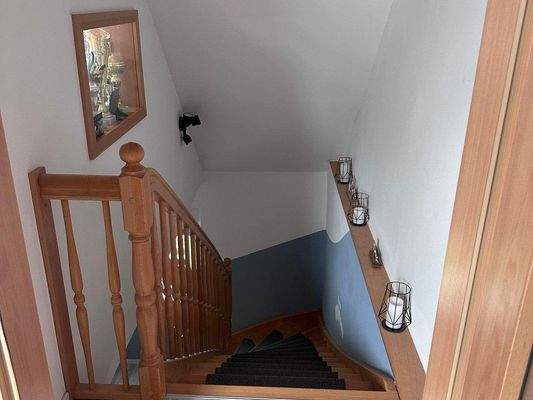 Flur oben (3).jpg