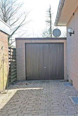Garage mit Kipptor