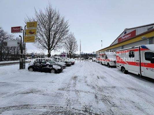 Außenansicht (Straßenseite)