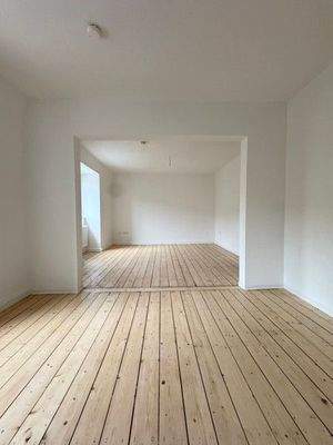 1 Wohn- und Esszimmer