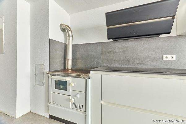 Einbauküche mit praktischem Beistellherd