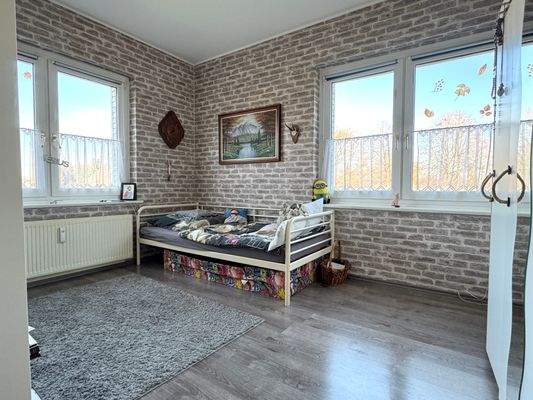 Zimmer 2 - 4-Zimmer-Whg. im OG