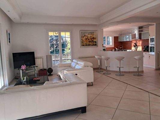 Blick auf offener Küche 