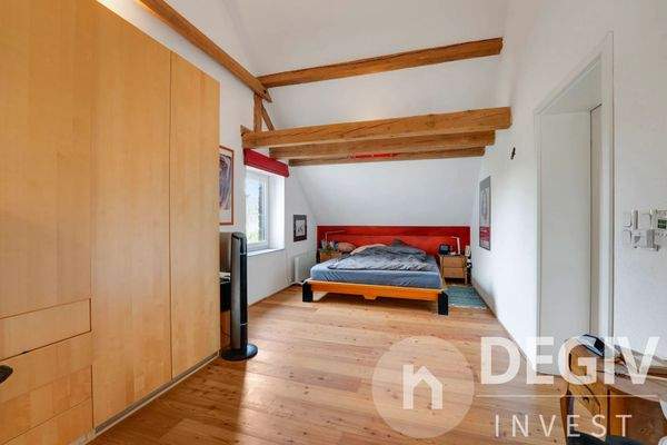 Schlafzimmer Nebenge