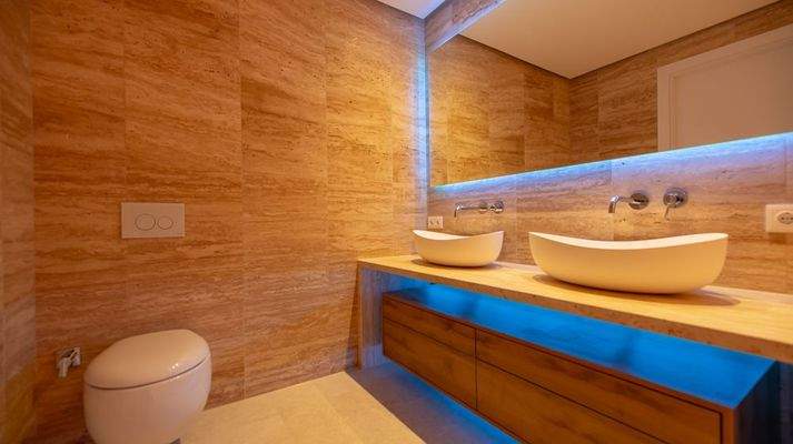 Master Bathroom RGB Light On - Bild 2