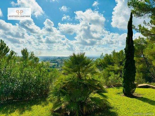 Garten und Meerblick