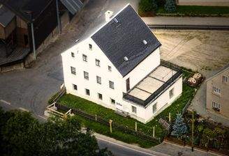 Haus und Grundstück