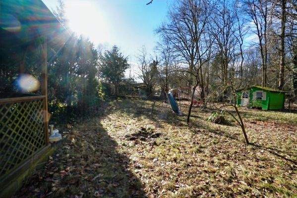 Grundstück hinten links