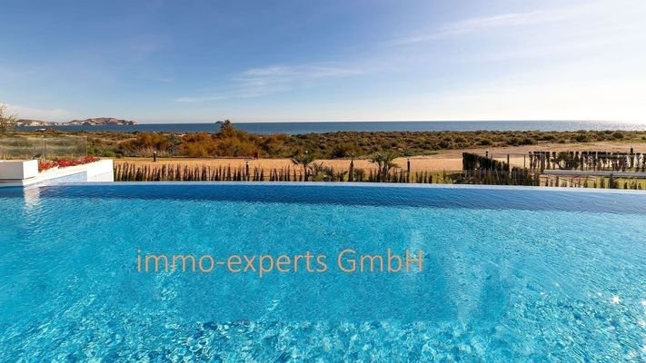 Pool+Meerblick 2.jpg