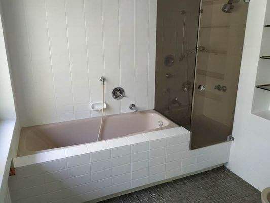 Dusche+Wanne 2 Waschbecken