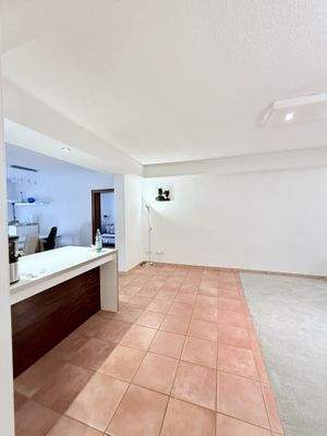 Wohnbereich mit Insel Souterrain