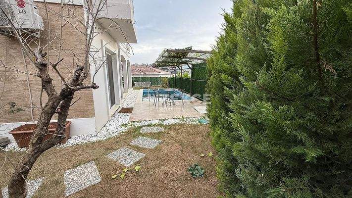 New Villa with Garden and Pool in Kuşadası Near Daily Amenities
