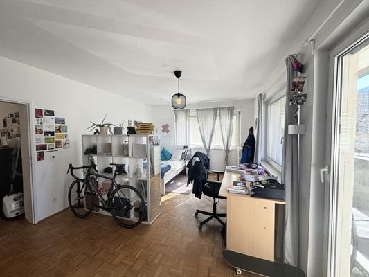 Schlafzimmer 4