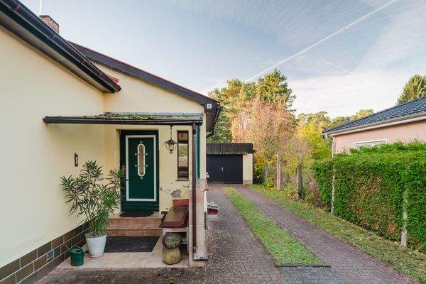 Eingangsbereich und Einfahrt Biesenthal