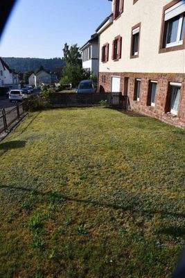 03 - Grundstück vorne.jpg